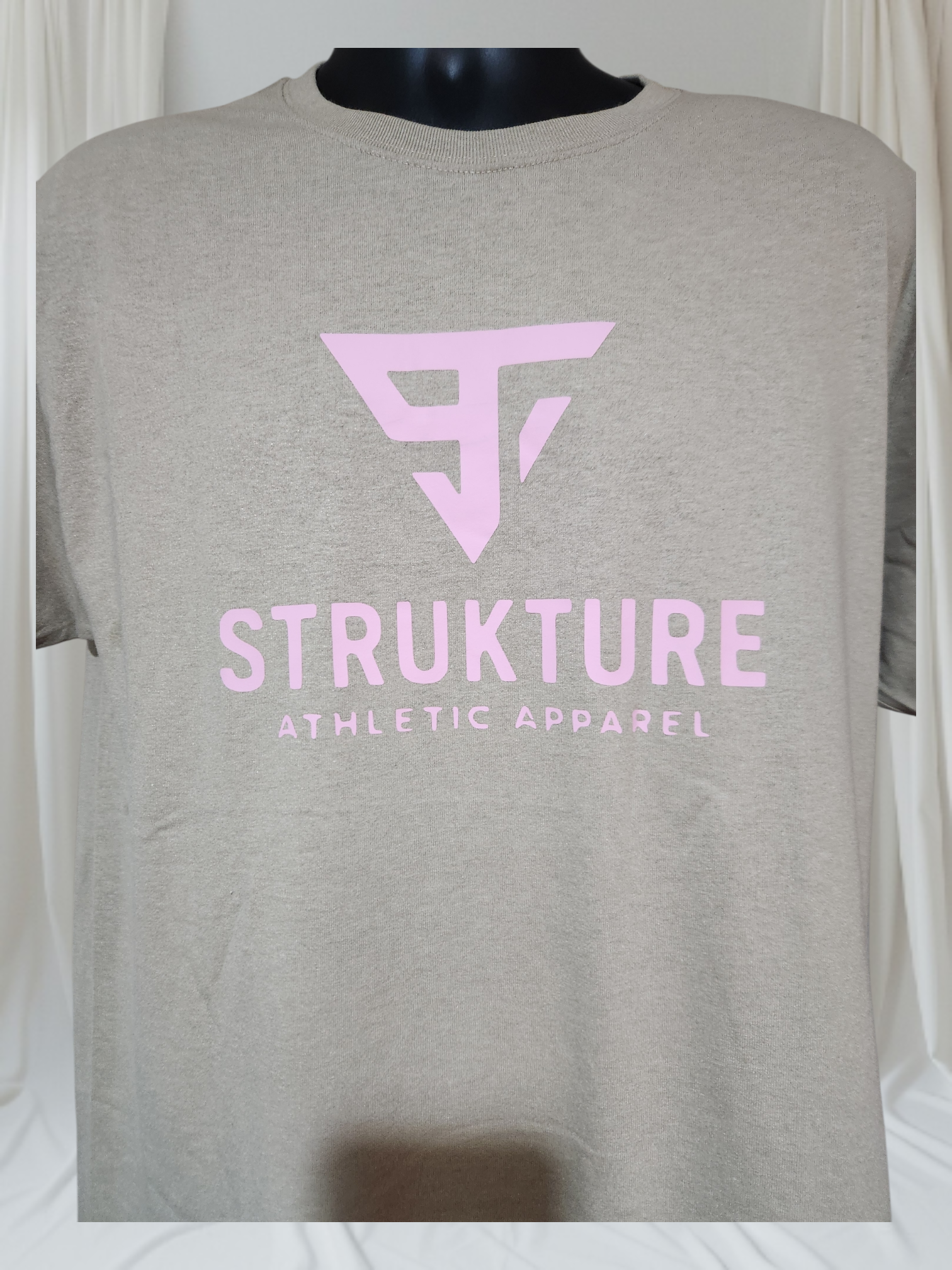 Strukture Athleic Apparel T-shirts